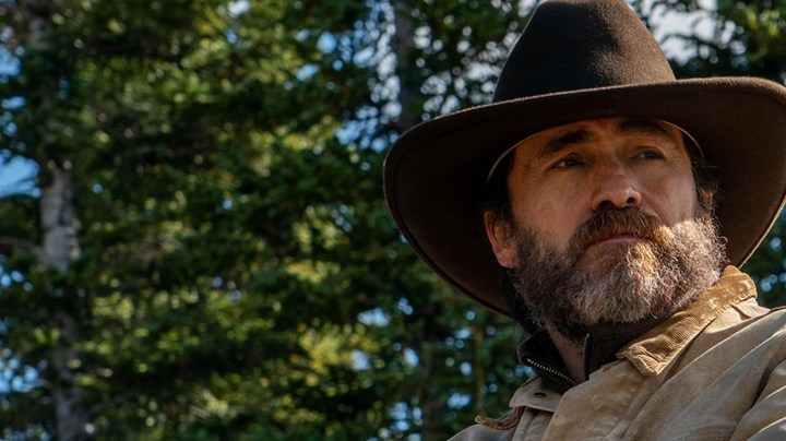header-demian-bichir