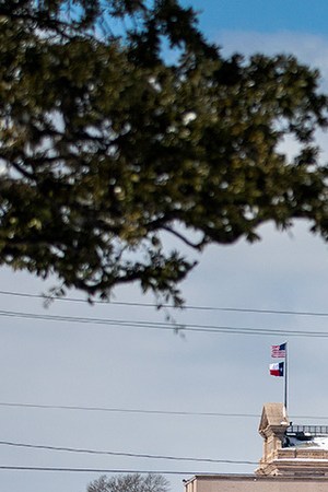 The Texas Capitol is surrounded by snow in on February 15, 2021 in Austin, Texas. Photo by Montinique Monroe/Getty Images