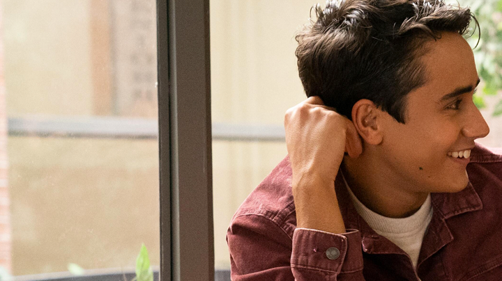 header-love-victor