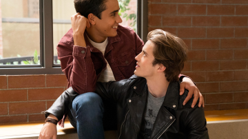 header-love-victor