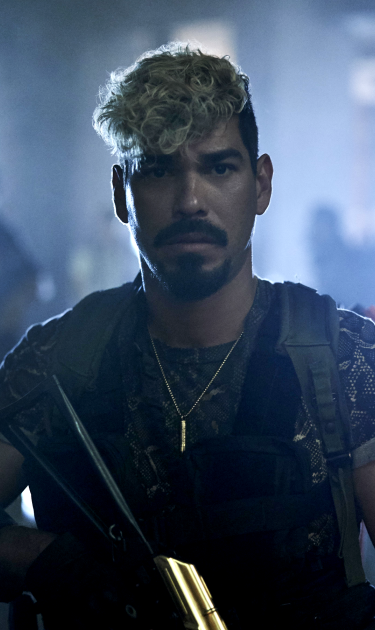 Raúl Castillo in 'Army of the Dead.' Courtesy of Netflix. Edit by Stephany Torres for Remezcla