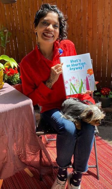 Courtesy of Instagram: @whatsanabortionbook.