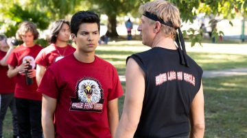 COBRA KAI (L to R) XOLO MARIDUEÑA as MIGUEL DIAZ and WILLIAM ZABKA as JOHNNY LAWRENCE in episode 308 of COBRA KAI