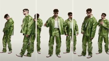 Bad Bunny dancing to Macarena