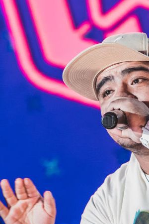 Aczino performs at USN World Summer Cup 2021.