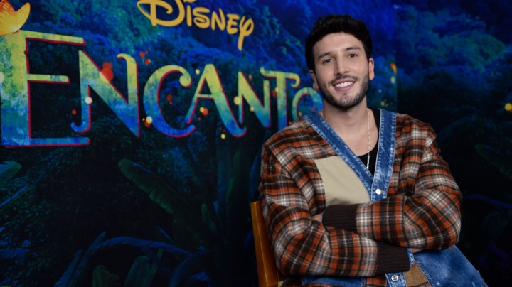 Sebastian Yatra Encanto premiere_Dos Oruguitas