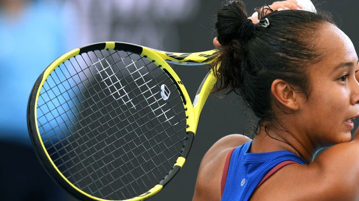 ADELAIDE, AUSTRALIA - JANUARY 06: Leylah Fernandez of Canada hits a forehand in her match against Iga Swiatek of Poland during day five of the 2022 Adelaide International at Memorial Drive on January 06, 2022 in Adelaide, Australia. (Photo by Mark Brake/Getty Images)