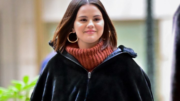 Selena Gomez is seen on the set of 'Only Murders in the Building' on the Upper West Side on December 07, 2021 in New York City. (Photo by James Devaney/GC Images)