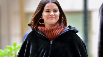 Selena Gomez is seen on the set of 'Only Murders in the Building' on the Upper West Side on December 07, 2021 in New York City. (Photo by James Devaney/GC Images)