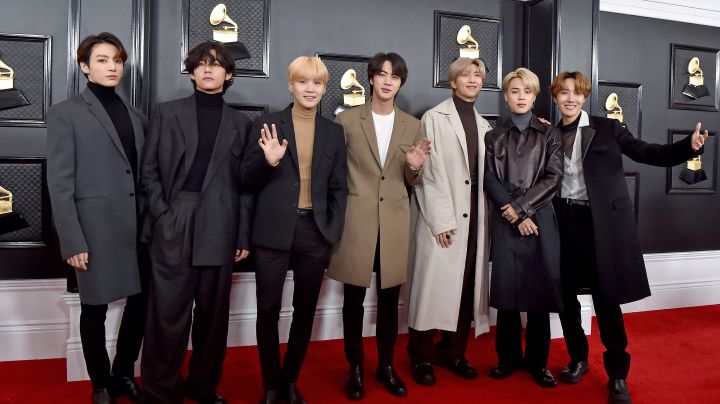 LOS ANGELES, CALIFORNIA - JANUARY 26: (L-R) Jungkook, V, Suga, Jin, RM, Jimin and J-Hope of music group BTS attend the 62nd Annual GRAMMY Awards at Staples Center on January 26, 2020 in Los Angeles, California. (Photo by Axelle/Bauer-Griffin/FilmMagic)