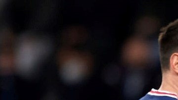 Leo Messi and Neymar of PSG during the UEFA Champions League Round Of Sixteen Leg Two match between Real Madrid and Paris Saint-Germain at Estadio Santiago Bernabeu on March 9, 2022 in Madrid, Spain. (Photo by Jose Breton/Pics Action/NurPhoto via Getty Images)