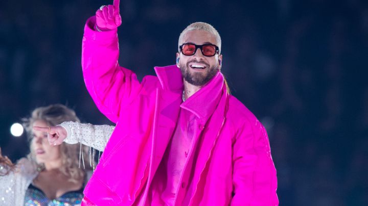 PARIS, FRANCE - MARCH 10: Maluma performs at AccorHotels Arena on March 10, 2022 in Paris, France. (Photo by David Wolff-Patrick/Redferns)