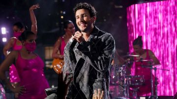 MIAMI, FLORIDA - FEBRUARY 18: In this image released on February 24, 2022, Sebastián Yatra performs during Univision's 34th Edition Of Premio Lo Nuestro a la Música Latina at FTX Arena on February 18, 2022 in Miami, Florida. (Photo by John Parra/Getty Images for Univision)