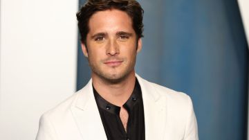 BEVERLY HILLS, CALIFORNIA - MARCH 27: Diego Boneta attends the 2022 Vanity Fair Oscar Party hosted by Radhika Jones at Wallis Annenberg Center for the Performing Arts on March 27, 2022 in Beverly Hills, California. (Photo by Arturo Holmes/FilmMagic)