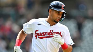 CLEVELAND, OHIO - APRIL 21: Oscar Mercado #35 of the Cleveland Guardians runs to first during the sixth inning against the Chicago White Sox at Progressive Field on April 21, 2022 in Cleveland, Ohio. (Photo by Jason Miller/Getty Images)