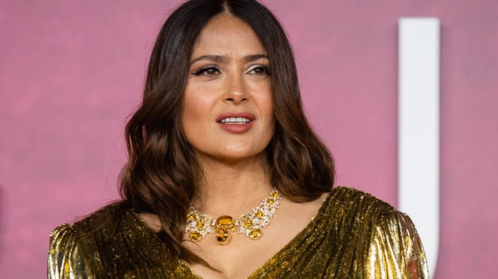 LONDON, ENGLAND - NOVEMBER 09: Salma Hayek attends the UK Premiere Of "House of Gucci" at Odeon Luxe Leicester Square on November 09, 2021 in London, England. (Photo by Samir Hussein/WireImage)