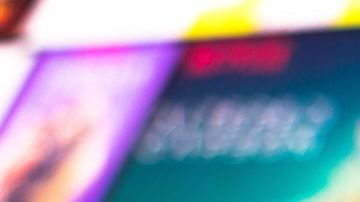 BRAZIL - 2022/02/03: In this photo illustration, the Netflix logo seen displayed on a smartphone screen. (Photo Illustration by Rafael Henrique/SOPA Images/LightRocket via Getty Images)