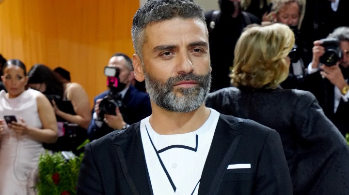 NEW YORK, NEW YORK - MAY 02: Oscar Isaac attends The 2022 Met Gala Celebrating "In America: An Anthology of Fashion" at The Metropolitan Museum of Art on May 02, 2022 in New York City. (Photo by Jeff Kravitz/FilmMagic)