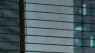 The Lincoln Lawyer. Manuel Garcia-Rulfo as Mickey Haller in episode 110 of The Lincoln Lawyer. Cr. Lara Solanki/Netflix © 2022