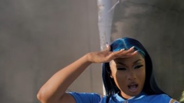 Cardi B and Megan Thee Stallion try football on Cardi Tries