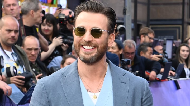 LONDON, ENGLAND - JUNE 13: Chris Evans attends the Lightyear UK Premiere at Cineworld Leicester Square on June 13, 2022 in London, England. (Photo by Dave J Hogan/Getty Images )