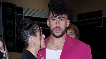 LAS VEGAS, NEVADA - NOVEMBER 18: (L-R) Gabriela Berlingeri and Bad Bunny attend The 22nd Annual Latin GRAMMY Awards at MGM Grand Garden Arena on November 18, 2021 in Las Vegas, Nevada. (Photo by John Parra/Getty Images for The Latin Recording Academy )
