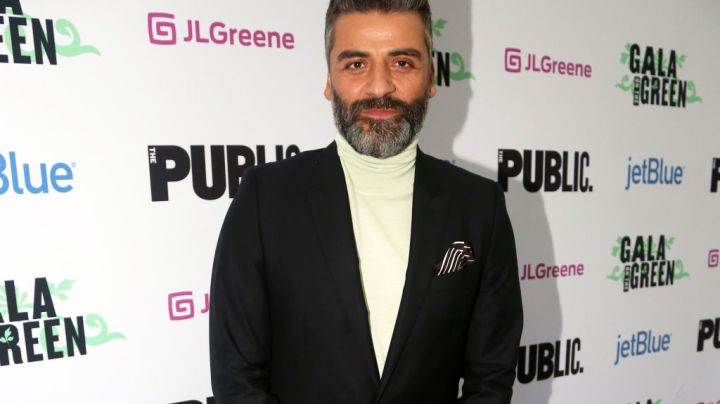 NEW YORK, NEW YORK - MAY 24: Oscar Isaac poses at the 2022 Public Theater Gala on The Green at The Delacorte Theater on May 24, 2022 in New York City. (Photo by Bruce Glikas/WireImage)