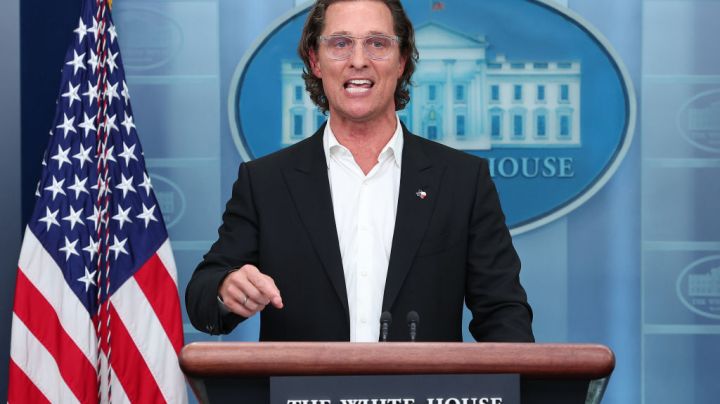 WASHINGTON, DC - JUNE 07: After meeting with President Joe Biden, actor Matthew McConaughey talks to reporters during the daily news conference in the Brady Press Briefing Room at the White House on June 07, 2022 in Washington, DC. McConaughey, a native of Uvalde, Texas, expressed his support for new legislation for more gun safety in the wake of the elementary school shooting in his home town that left 19 children and 2 adults dead. (Photo by Win McNamee/Getty Images)