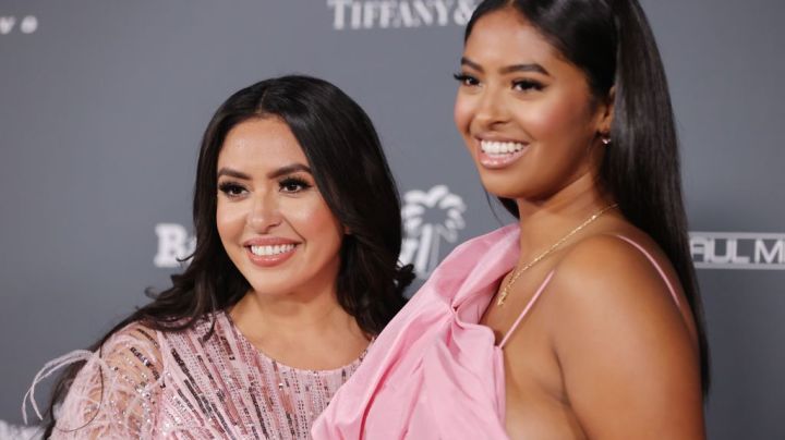 WEST HOLLYWOOD, CALIFORNIA - NOVEMBER 13: (L-R) Vanessa Bryant and Natalia Diamante Bryant attend the Baby2Baby 10-Year Gala Presented By Paul Mitchell at the Pacific Design Center on November 13, 2021 in West Hollywood, California. (Photo by Emma McIntyre/Getty Images)