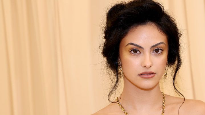 NEW YORK, NEW YORK - MAY 02: (Exclusive Coverage) Camila Mendes arrives at The 2022 Met Gala Celebrating "In America: An Anthology of Fashion" at The Metropolitan Museum of Art on May 02, 2022 in New York City. (Photo by Arturo Holmes/MG22/Getty Images for The Met Museum/Vogue )
