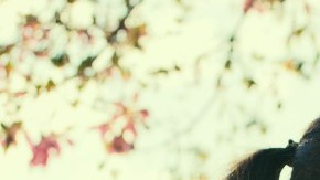 Purple Hearts. (L to R) Sofia Carson as Cassie, Nicholas Galitzine as Luke in Purple Hearts. Cr. Courtesy of Netflix © 2022.