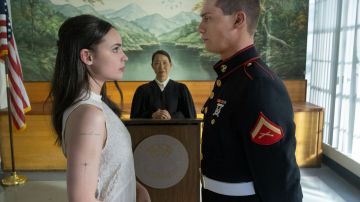 Purple Hearts. (L to R) Sofia Carson as Cassie, Nicholas Galitzine as Luke in Purple Hearts. Cr. Mark Fellman/Netflix © 2022.