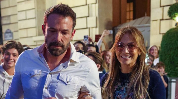 PARIS, FRANCE - JULY 26: Ben Affleck and Jennifer Lopez are seen on July 26, 2022 in Paris, France. (Photo by Pierre Suu/GC Images)