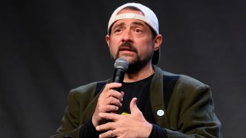 MCHENRY, ILLINOIS - NOVEMBER 01: Kevin Smith records an episode of the "Jay and Silent Bob Get Old" podcast live at McHenry Outdoor Theater on November 01, 2020 in McHenry, Illinois. (Photo by Daniel Boczarski/Getty Images)
