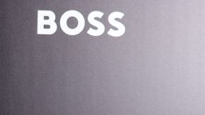 MILAN, ITALY - SEPTEMBER 22:  Tenoch Huerta arrives for the Boss Fashion Show during the Milan Fashion Week Womenswear Spring/Summer 2023 on September 22, 2022 in Milan, Italy. (Photo by Andreas Rentz/Getty Images)