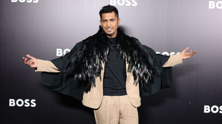 MILAN, ITALY - SEPTEMBER 22:  Tenoch Huerta arrives for the Boss Fashion Show during the Milan Fashion Week Womenswear Spring/Summer 2023 on September 22, 2022 in Milan, Italy. (Photo by Andreas Rentz/Getty Images)