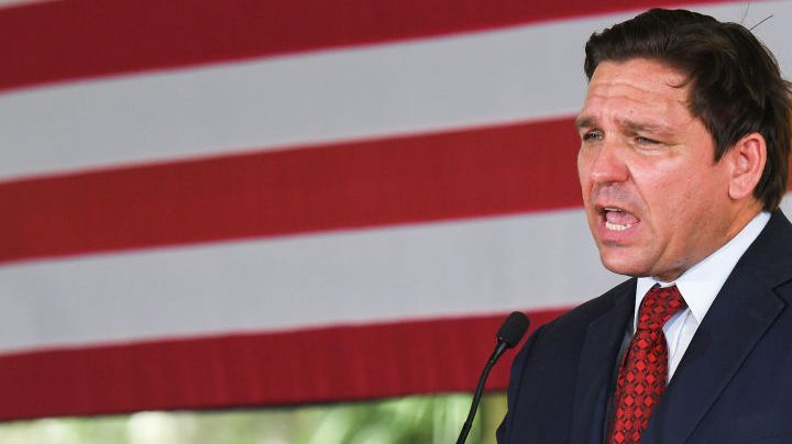 GENEVA, UNITED STATES - 2022/08/24: Florida Gov. Ron DeSantis speaks to supporters at a campaign stop on the Keep Florida Free Tour at the Horsepower Ranch in Geneva. DeSantis faces former Florida Gov. Charlie Crist for the general election for Florida Governor in November. (Photo by Paul Hennessy/SOPA Images/LightRocket via Getty Images)