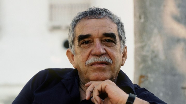 CARTHAGENA - FEBRUARY 20: Colombian writer and Nobel prize in literature winner Gabriel Garcia Marquez poses for a portrait session on February 20,1991 in Carthagena, Colombia. (Photo by Ulf Andersen/Getty Images)