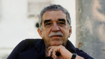 CARTHAGENA - FEBRUARY 20: Colombian writer and Nobel prize in literature winner Gabriel Garcia Marquez poses for a portrait session on February 20,1991 in Carthagena, Colombia. (Photo by Ulf Andersen/Getty Images)