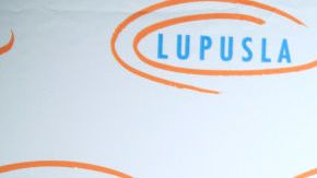 BEVERLY HILLS, CA - MAY 06: Comedian George Lopez and rapper Snoop Dogg attend the 10th Annual Lupus LA Orange Ball - Orange Carpet Arrivals at the Beverly Wilshire Four Seasons Hotel on May 6, 2010 in Beverly Hills, California. (Photo by Tiffany Rose/WireImage)