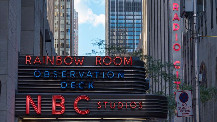 NEW YORK CITY, NEW YORK, UNITED STATES - 2015/10/16: NBC studios in New York City: Historic 30 Rockefeller plaza in Midtown Manhattan is home to NBC studios, an observation deck, and a nightclub Rainbow Room. The radio city music hall is in the background.
NBC is one of USA's largest TV broadcasting companies and include the studio where Saturday Night Live is recorded apart from many others. (Photo by Roberto Machado Noa/LightRocket via Getty Images)