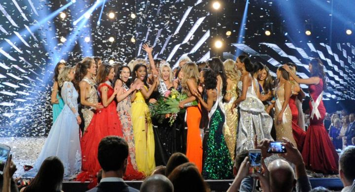 2018 MISS USA: Winner: Miss Nebraska, Sarah Rose Summers (C) is named MISS USA at the 2018 MISS USA Competition airing Monday, May 21 (8:00-10:00 PM ET/PT on FOX). (Photo by FOX Image Collection via Getty Images)