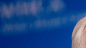 US actor Leslie Jordan arrives for the White House Correspondents Association gala at the Washington Hilton Hotel in Washington, DC, on April 30, 2022. (Photo by Stefani Reynolds / AFP) (Photo by STEFANI REYNOLDS/AFP via Getty Images)
