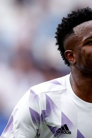 MADRID, SPAIN - OCTOBER 16: Vinicius Junior of Real Madrid during the La Liga Santander match between Real Madrid v FC Barcelona at the Estadio Santiago Bernabeu on October 16, 2022 in Madrid Spain (Photo by David S. Bustamante/Soccrates/Getty Images)