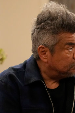 LOPEZ VS. LOPEZ -- "Pilot" Episode 101 -- Pictured: (l-r) George Lopez as George, Selenis Leyva as Rosie -- (Photo by: Casey Durkin/NBC)