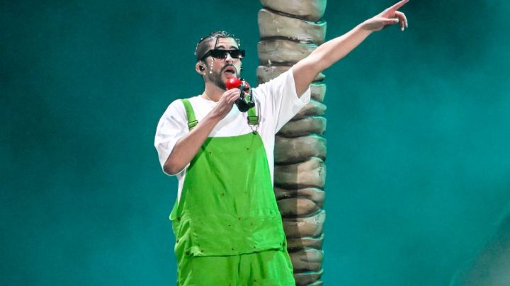 OAKLAND, CALIFORNIA - SEPTEMBER 14: Bad Bunny performs at RingCentral Coliseum on September 14, 2022 in Oakland, California. (Photo by Steve Jennings/Getty Images)