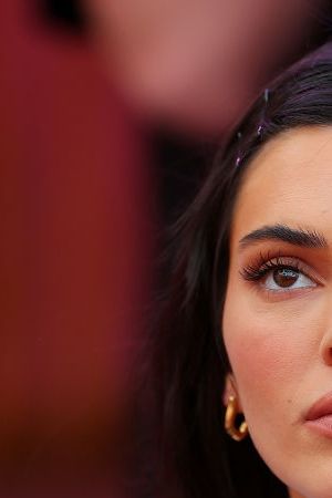 INGLEWOOD, CALIFORNIA - FEBRUARY 13: Model Kendall Jenner attends Super Bowl LVI between the Los Angeles Rams and Cincinnati Bengals at SoFi Stadium on February 13, 2022 in Inglewood, California. (Photo by Kevin C. Cox/Getty Images)