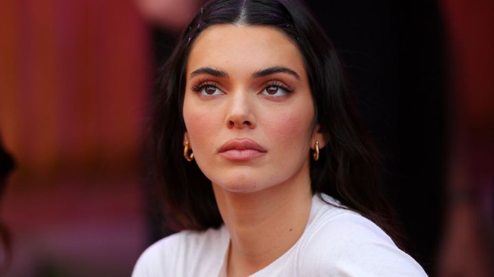 INGLEWOOD, CALIFORNIA - FEBRUARY 13: Model Kendall Jenner attends Super Bowl LVI between the Los Angeles Rams and Cincinnati Bengals at SoFi Stadium on February 13, 2022 in Inglewood, California. (Photo by Kevin C. Cox/Getty Images)