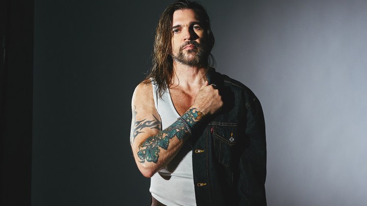 Juanes_"Amores Prohibidos"_“Veneno”