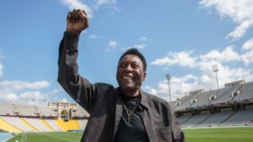 BARCELONA, SPAIN - SEPTEMBER 02: Soccer Legend Pele Visits Olympic Stadium in Barcelona on September 2, 2017 in Barcelona, Spain. (Photo by Xavi Torrent/Getty Images for Pele)